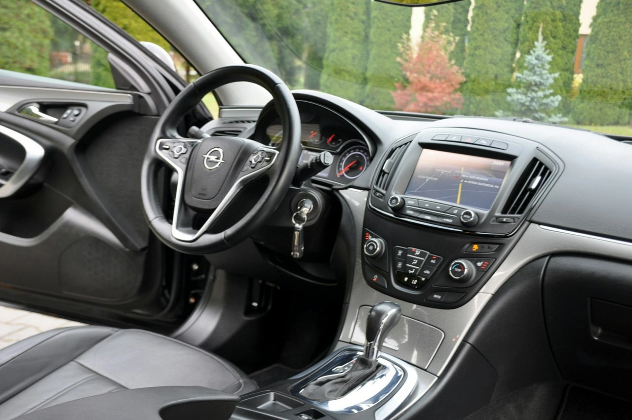 Opel Insignia - Zdjęcie 24