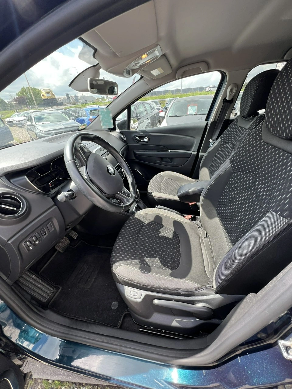 Renault Captur - Zdjęcie 18