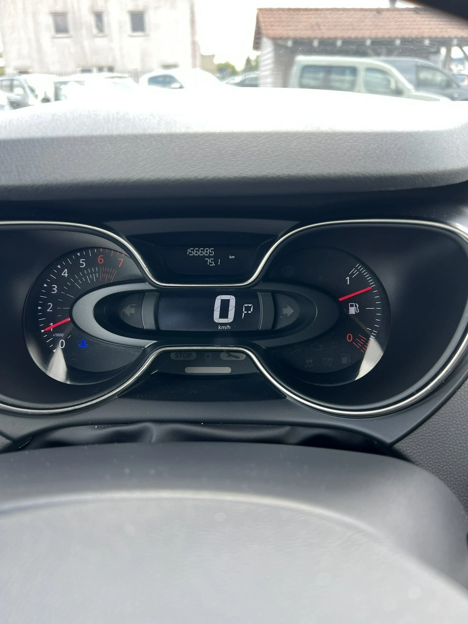 Renault Captur - Zdjęcie 23
