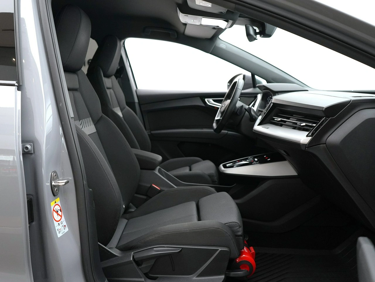 Audi Q4 e-tron - Zdjęcie 24
