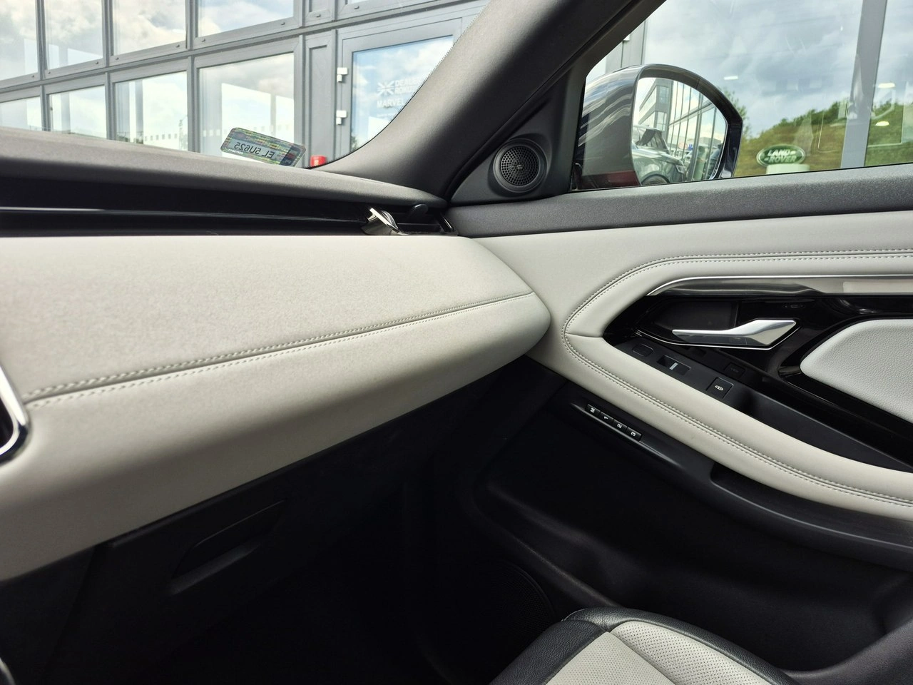 Land Rover Range Rover Evoque - Zdjęcie 33