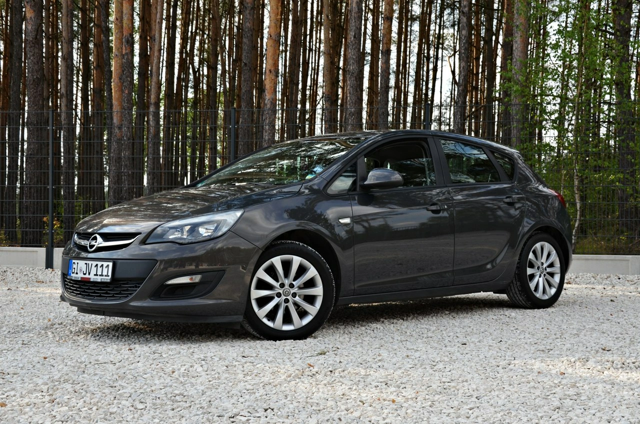 Opel Astra - Zdjęcie 10