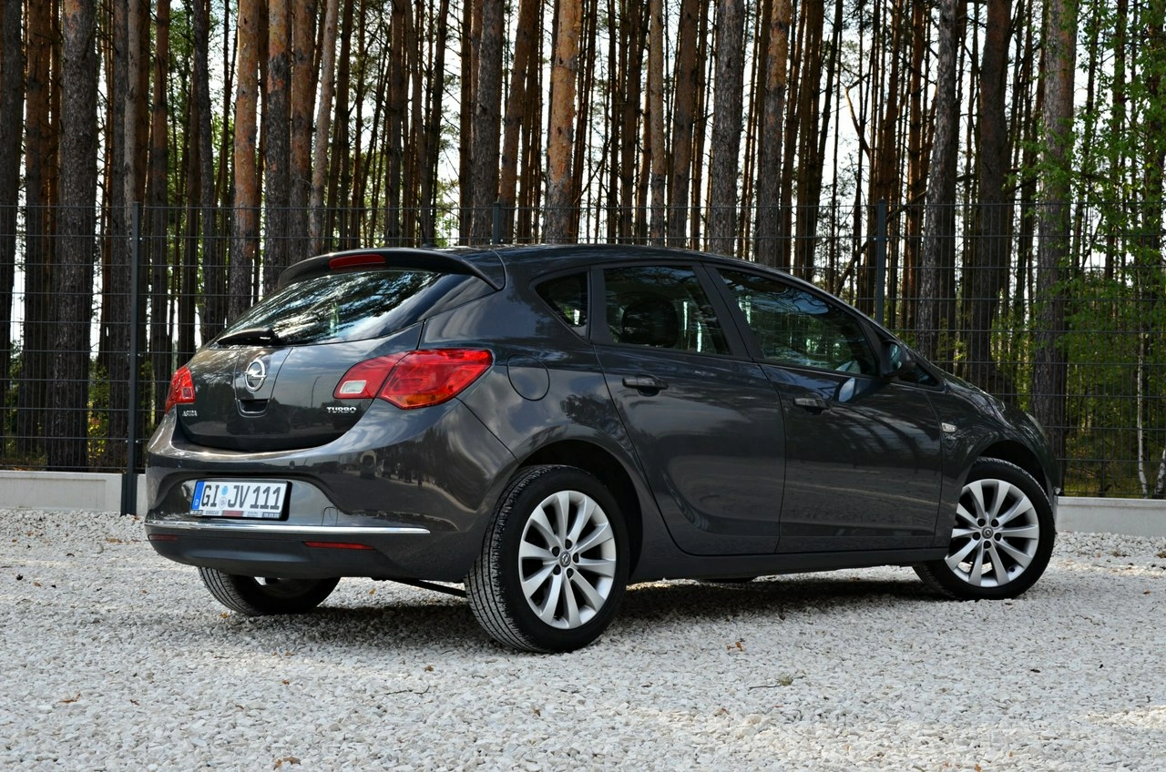 Opel Astra - Zdjęcie 18