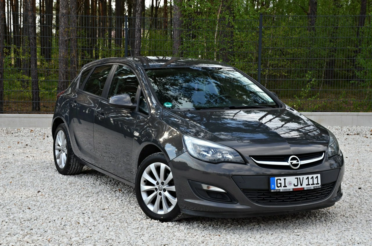 Opel Astra - Zdjęcie 1