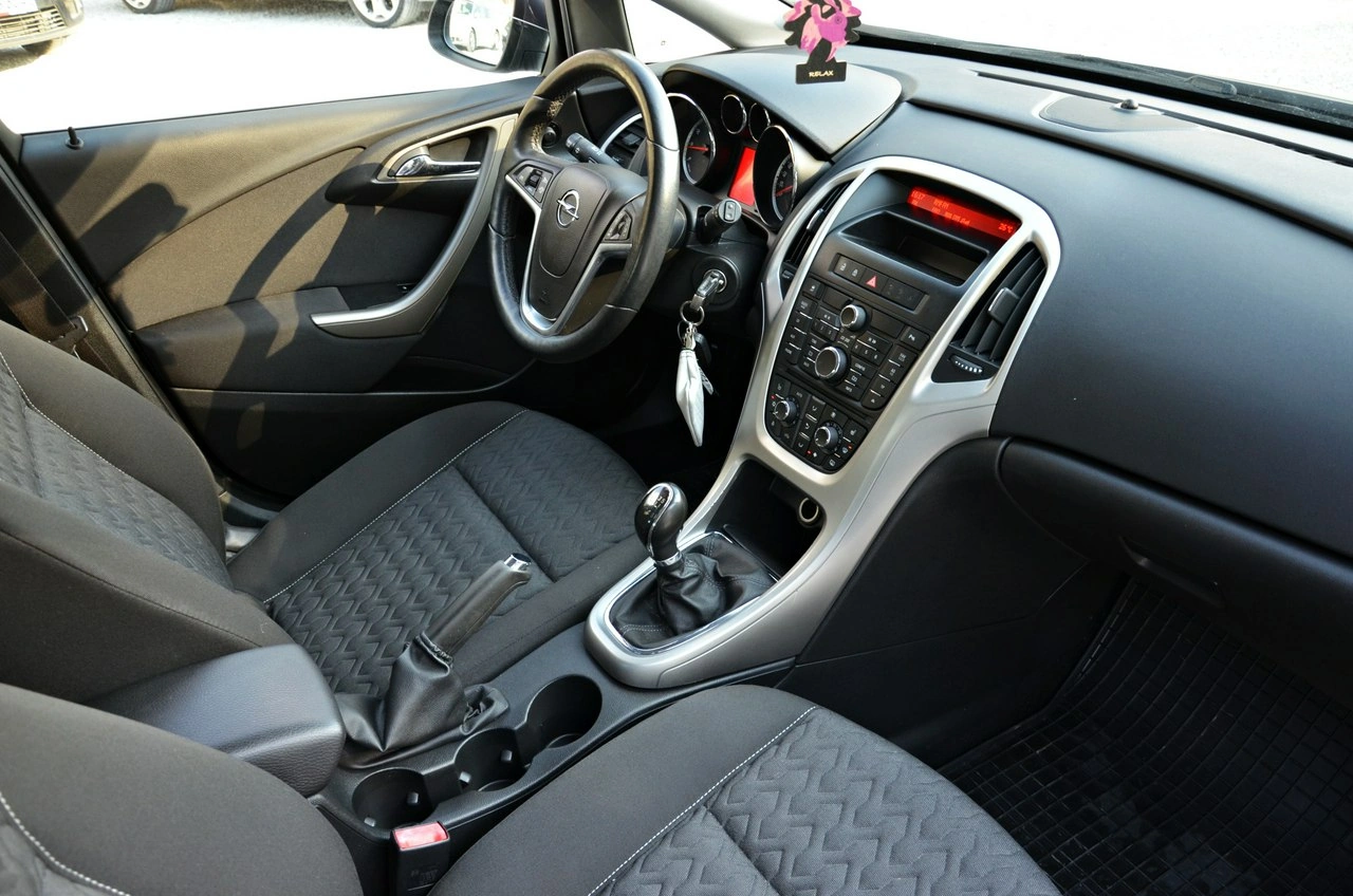 Opel Astra - Zdjęcie 36