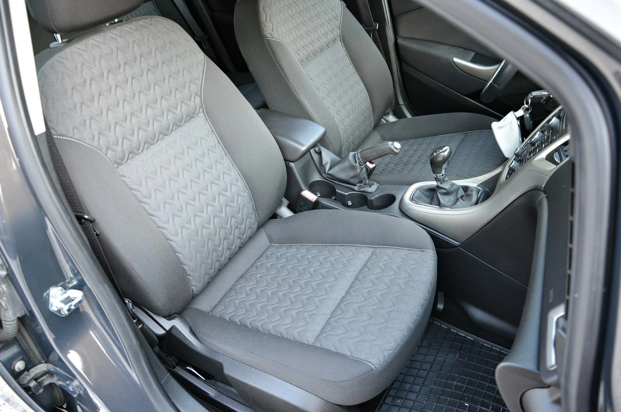 Opel Astra - Zdjęcie 8