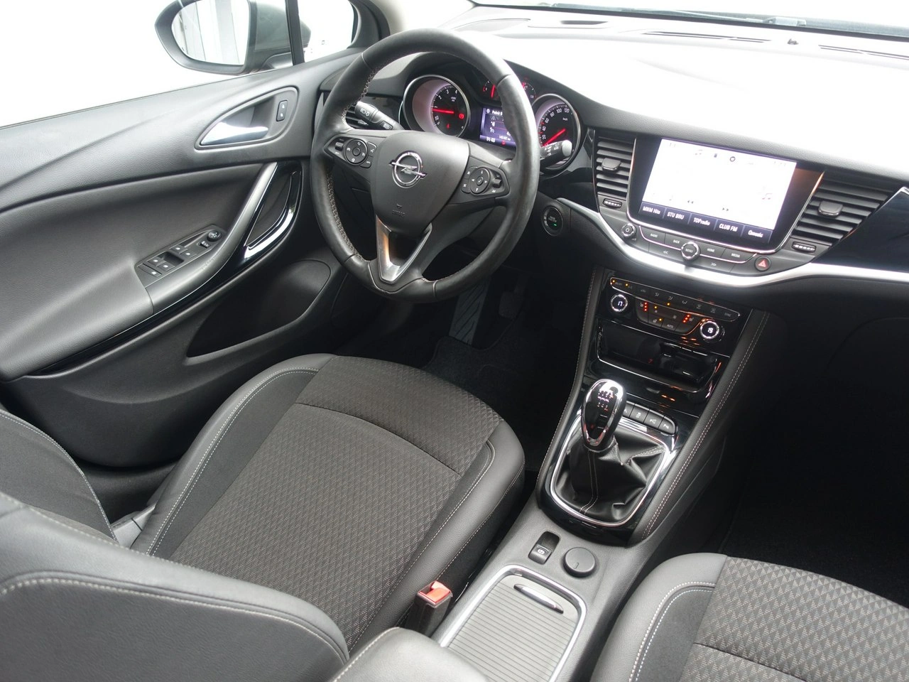 Opel Astra - Zdjęcie 12