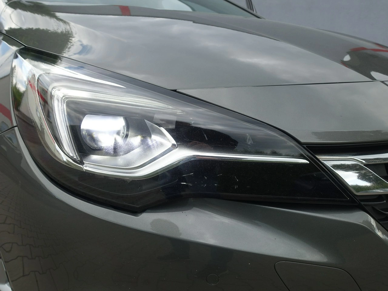 Opel Astra - Zdjęcie 2