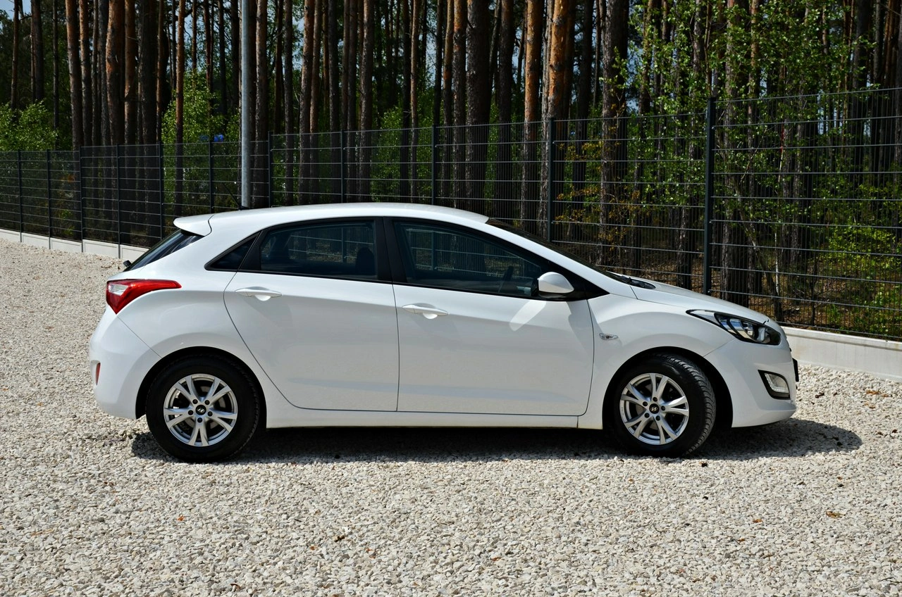 Hyundai i30 - Zdjęcie 25