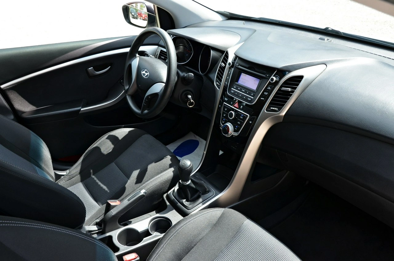 Hyundai i30 - Zdjęcie 36