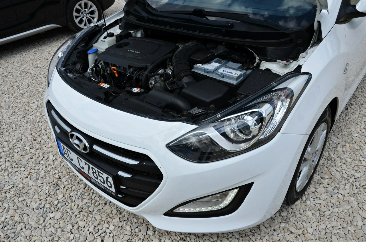 Hyundai i30 - Zdjęcie 38