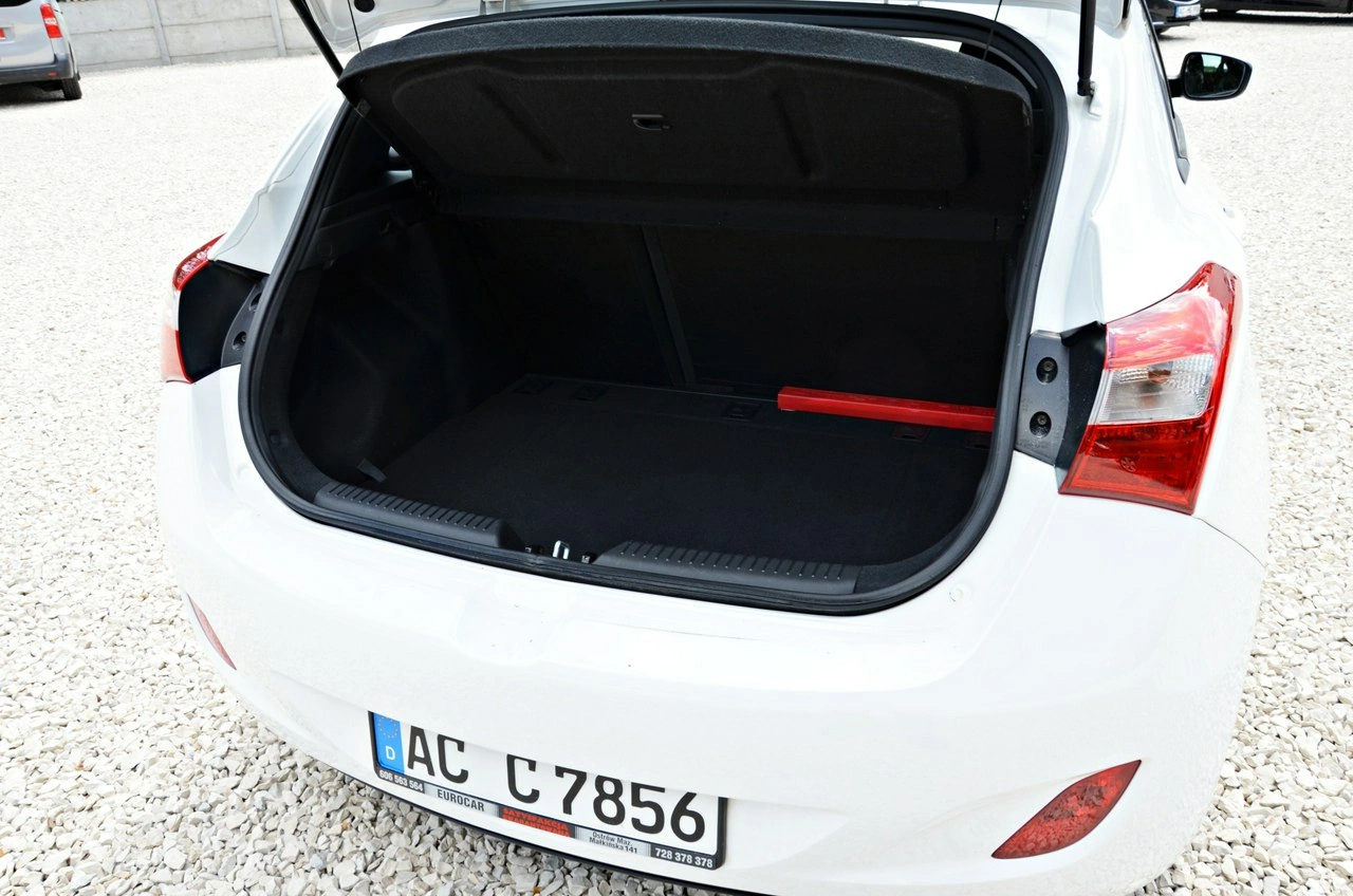 Hyundai i30 - Zdjęcie 8