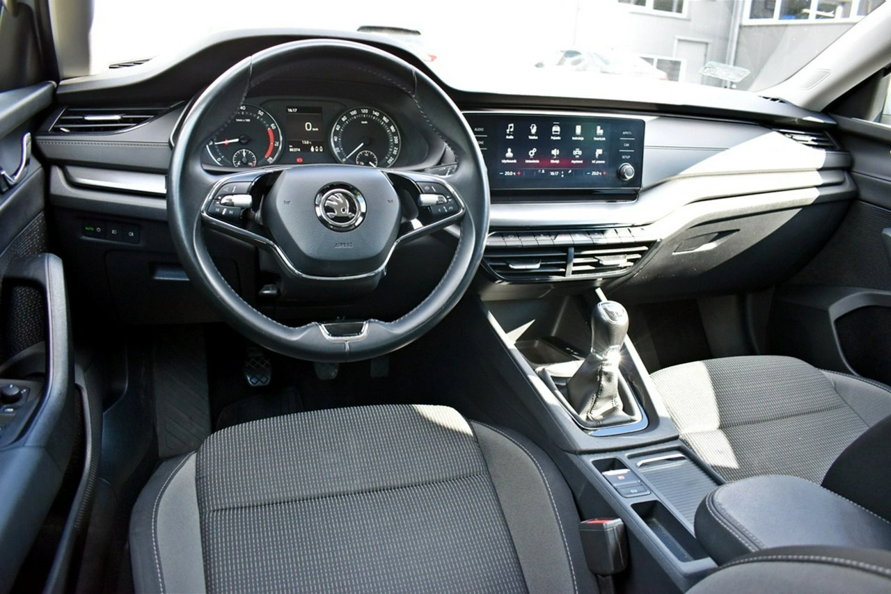 Skoda Octavia - Zdjęcie 12