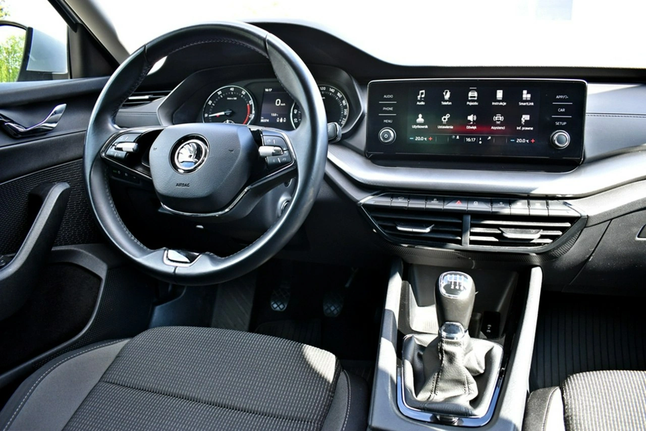 Skoda Octavia - Zdjęcie 16