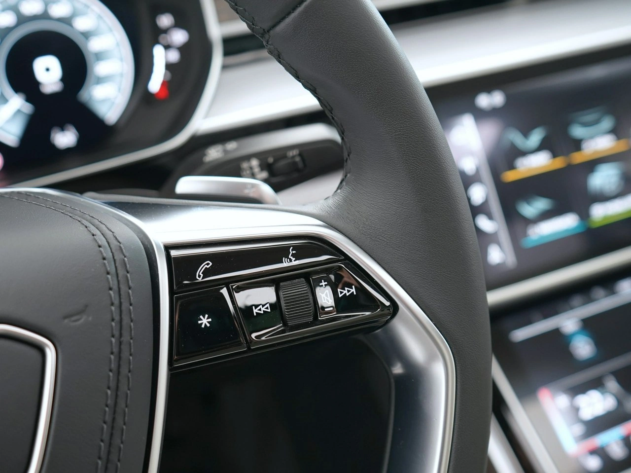 Audi A8 - Zdjęcie 10