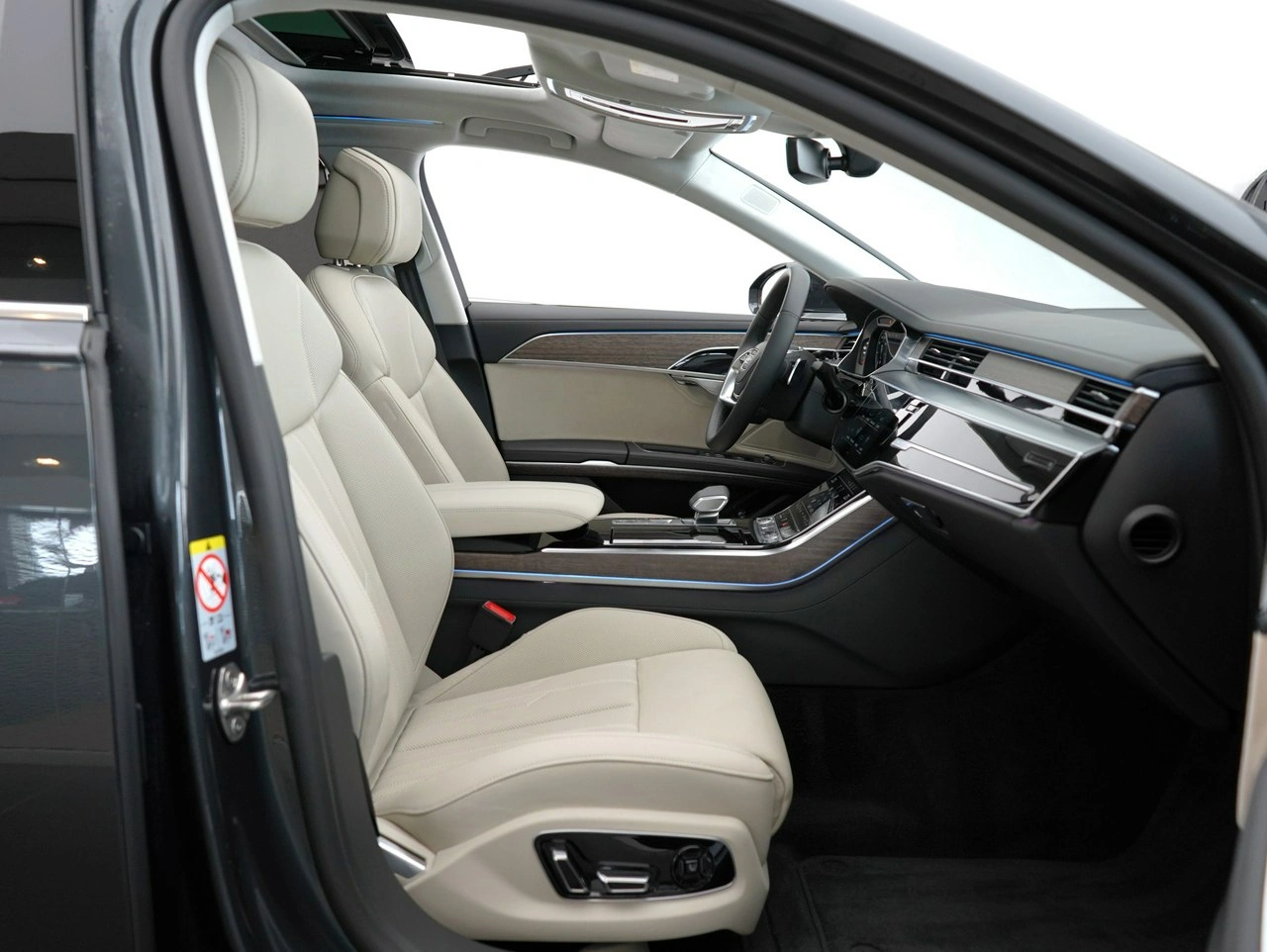 Audi A8 - Zdjęcie 29