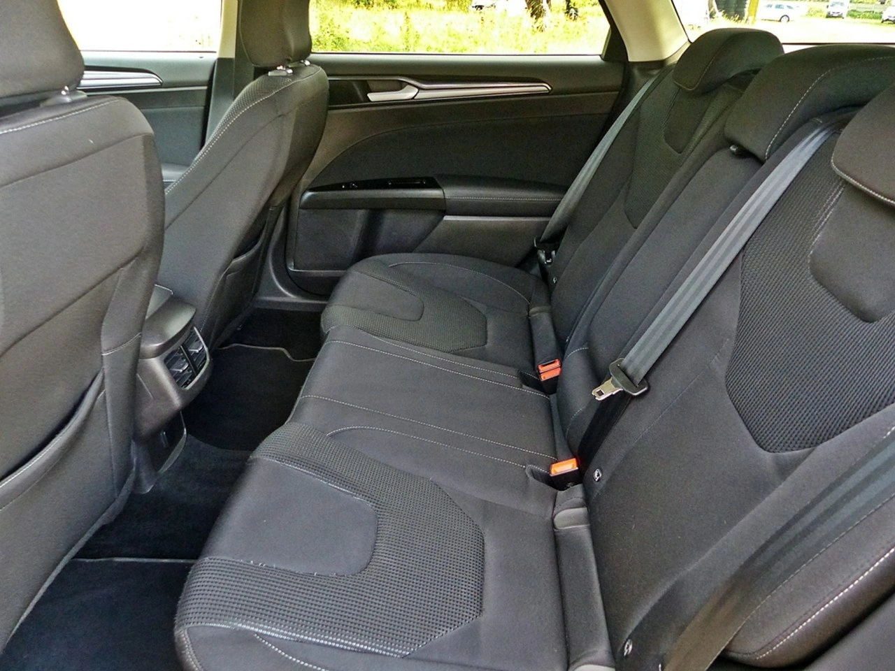 Ford Mondeo - Zdjęcie 22