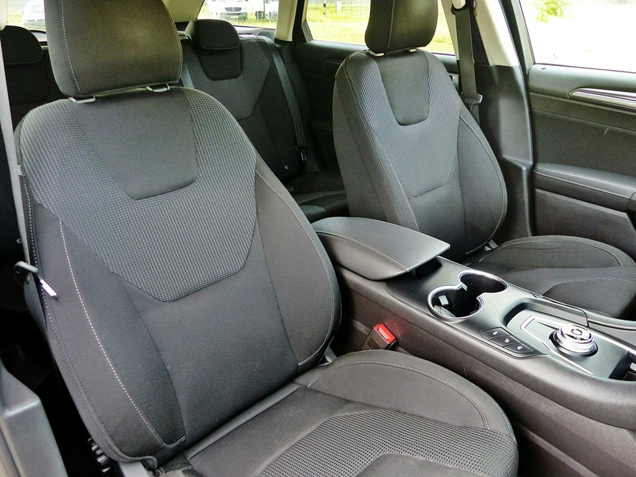 Ford Mondeo - Zdjęcie 26