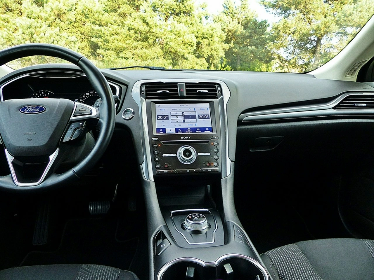 Ford Mondeo - Zdjęcie 40