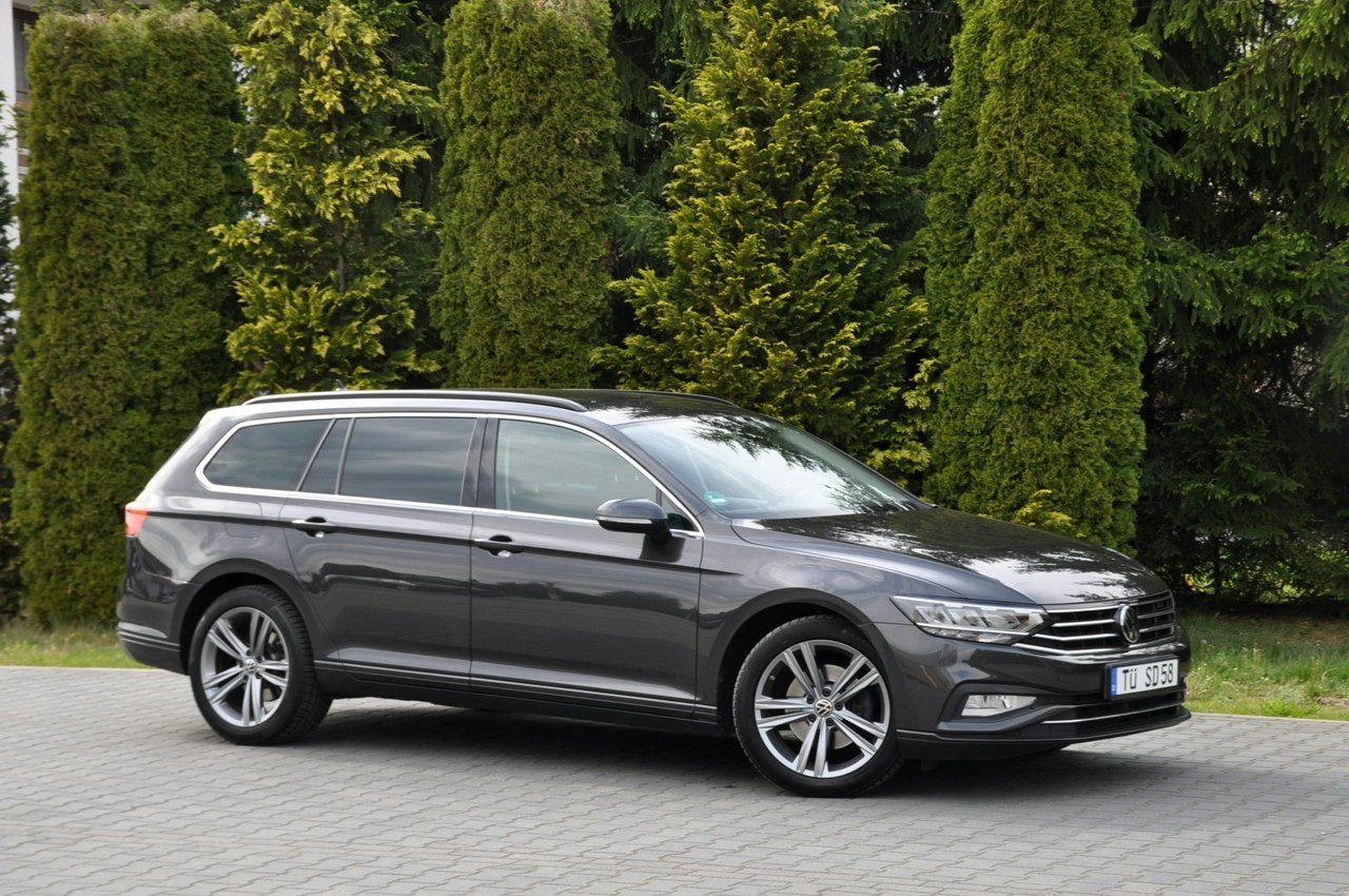 Volkswagen Passat Variant - Zdjęcie 2
