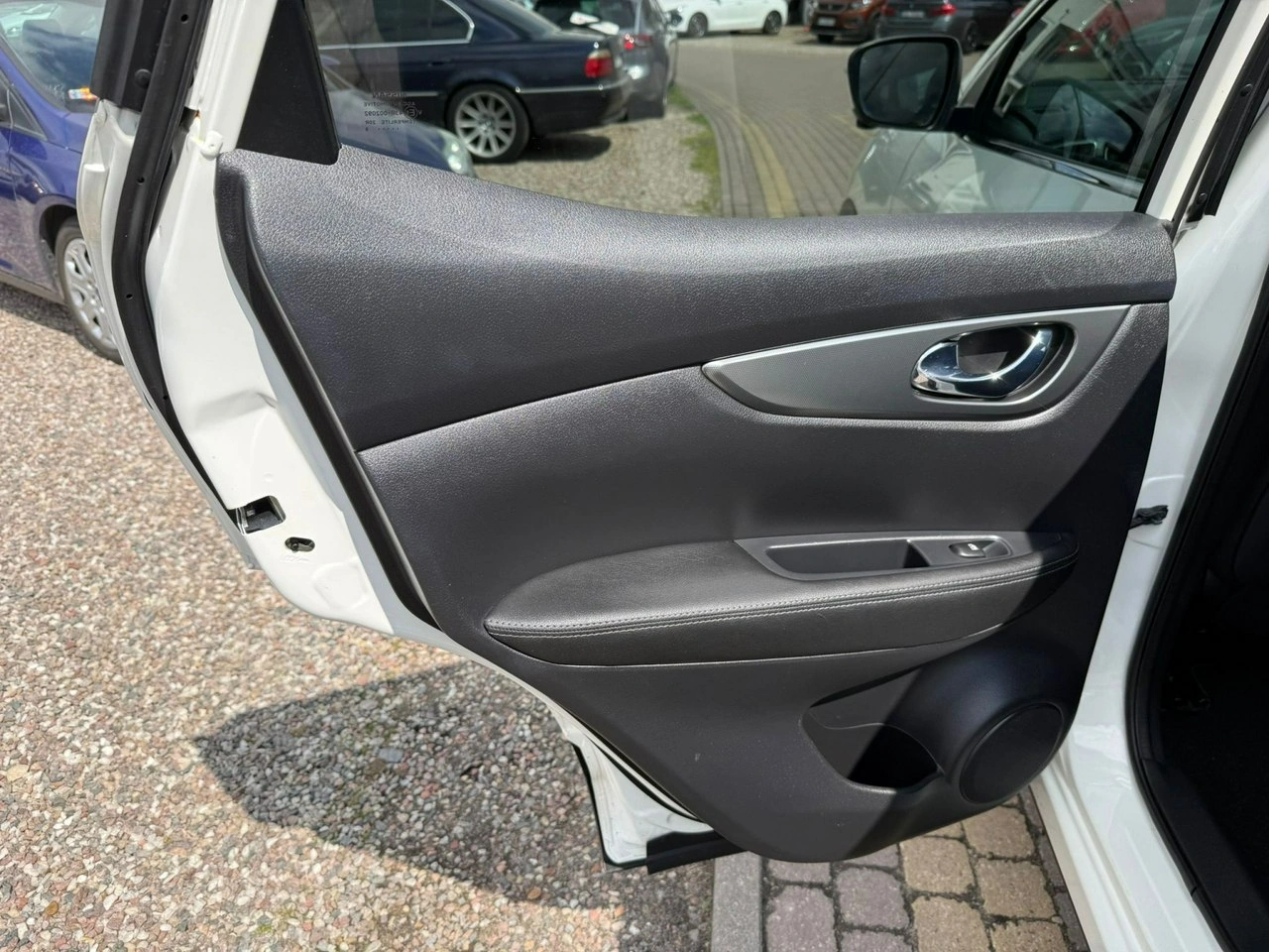Nissan Qashqai - Zdjęcie 10