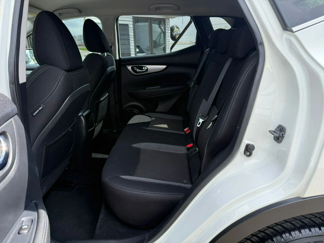 Nissan Qashqai - Zdjęcie 11