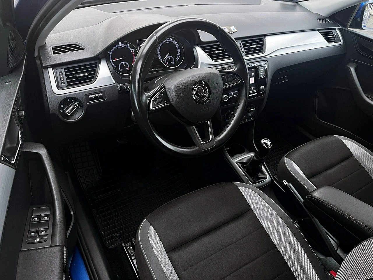 Skoda RAPID - Zdjęcie 14