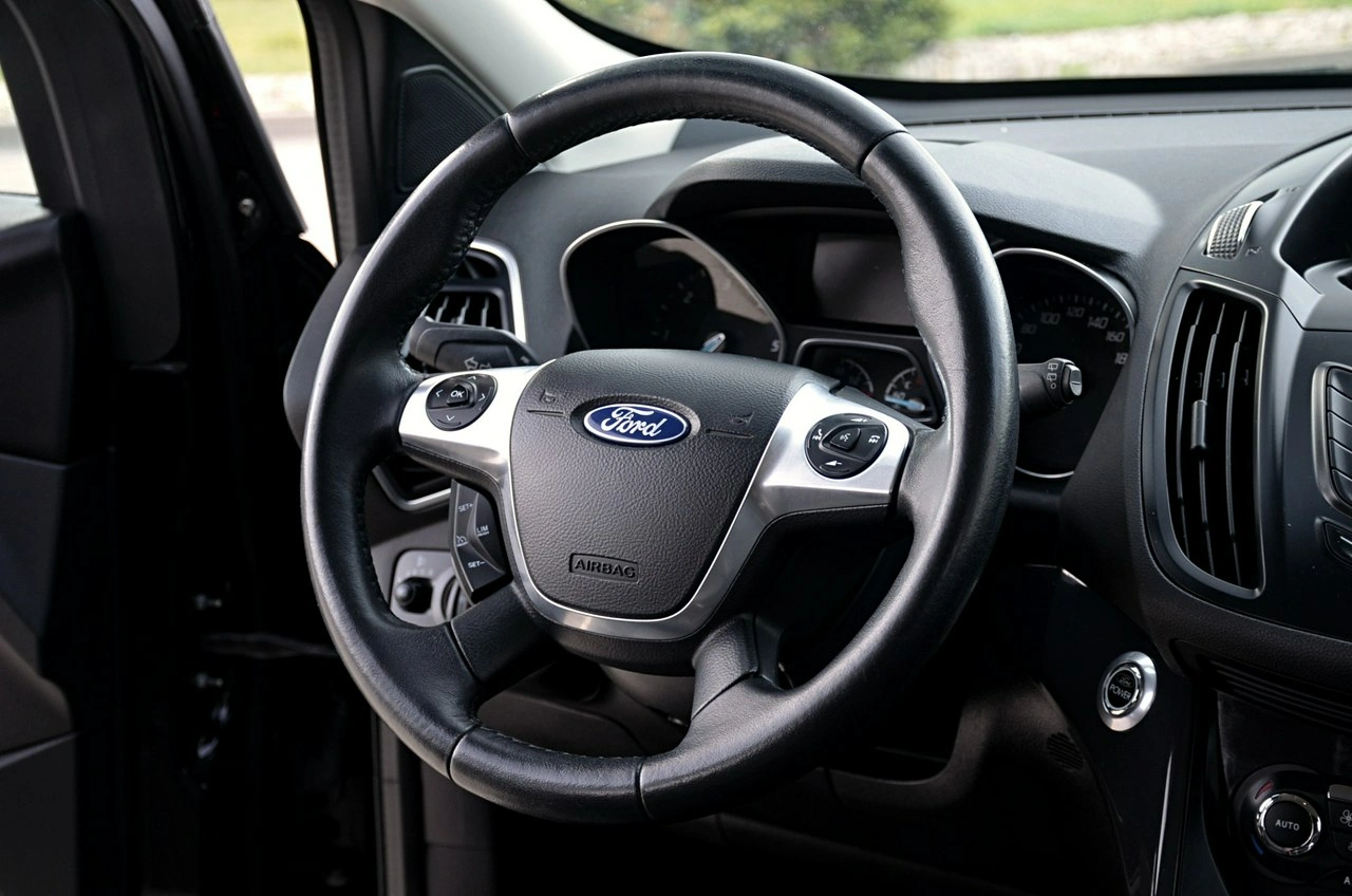 Ford Kuga - Zdjęcie 14