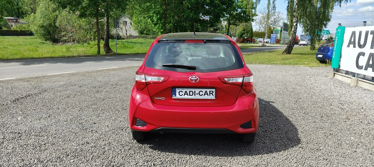 Toyota Yaris - Zdjęcie 4