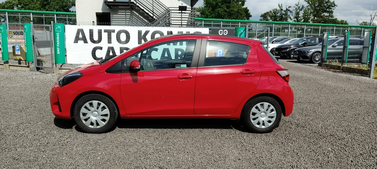 Toyota Yaris - Zdjęcie 6