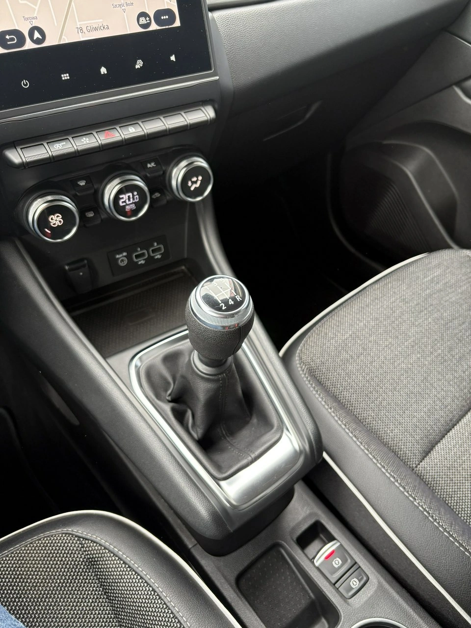 Renault Captur - Zdjęcie 22