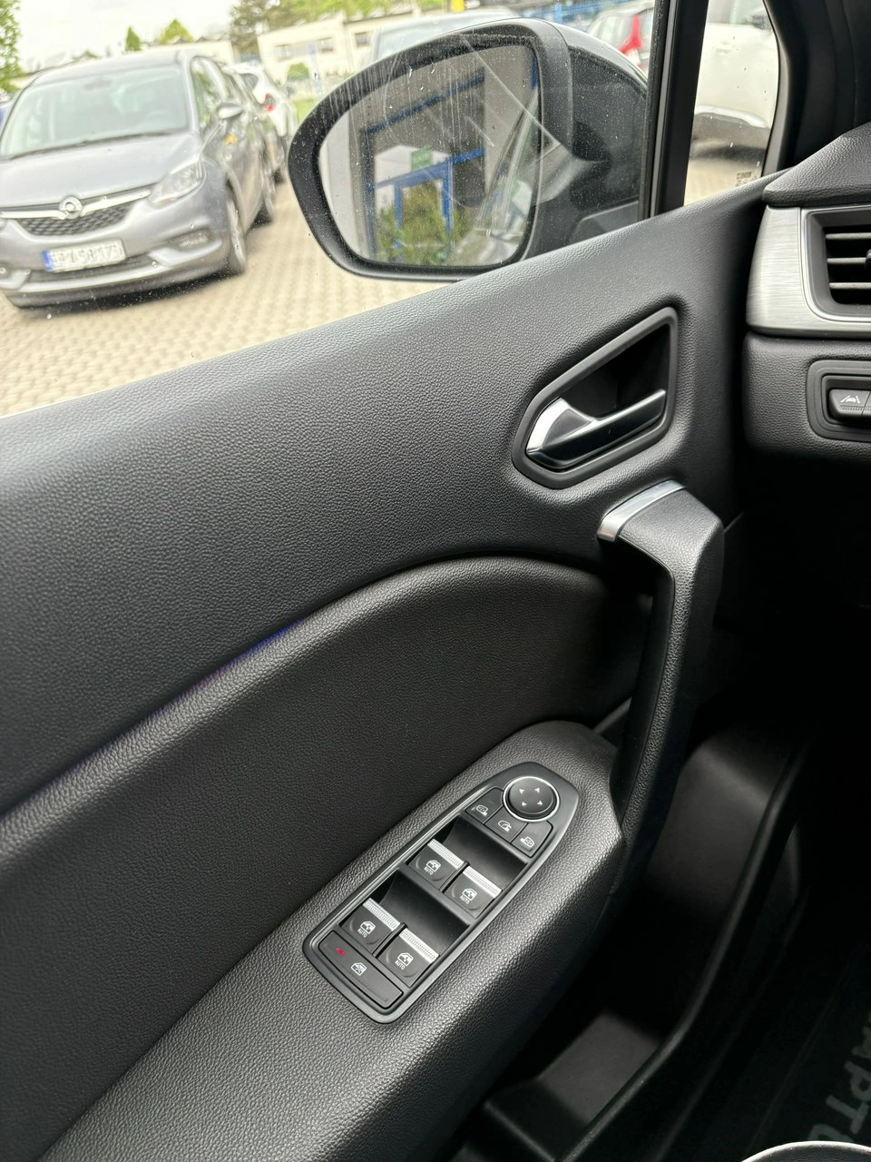 Renault Captur - Zdjęcie 23