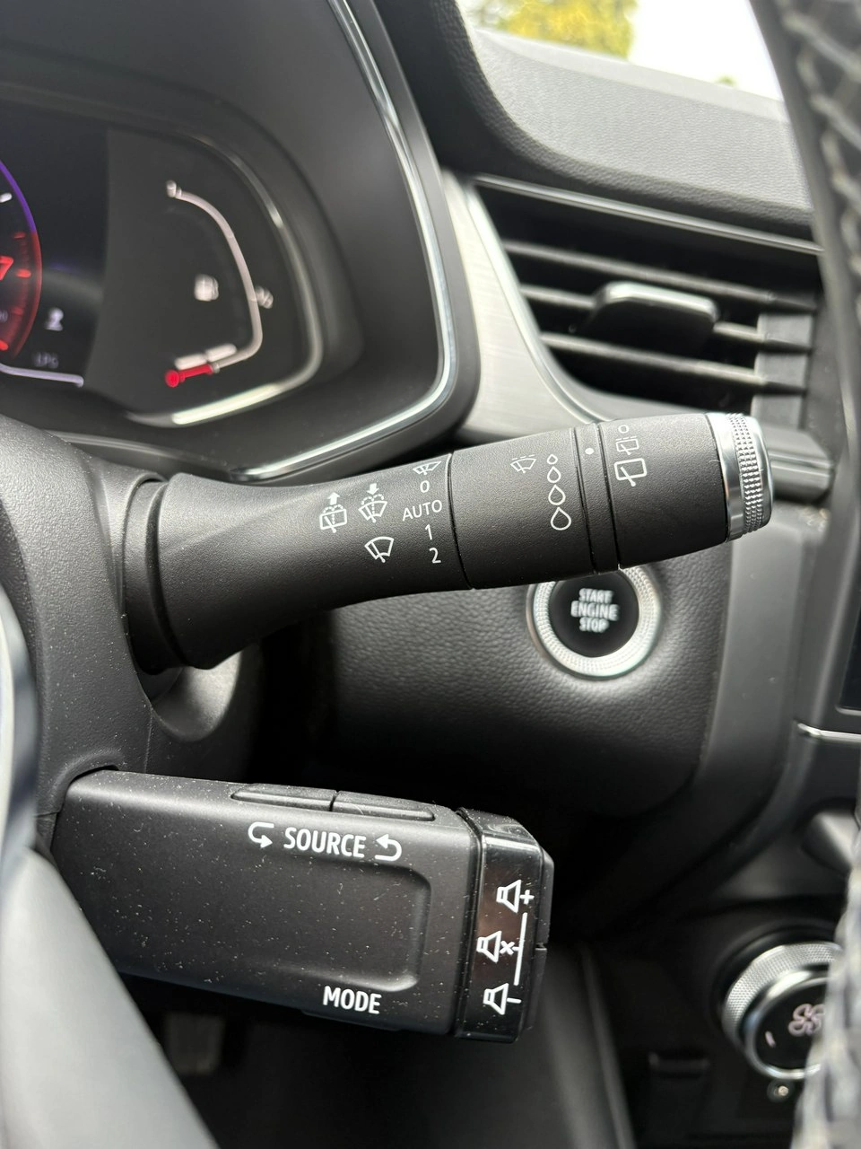 Renault Captur - Zdjęcie 24
