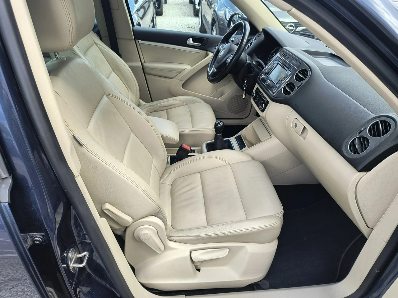 Volkswagen Tiguan - Zdjęcie 15