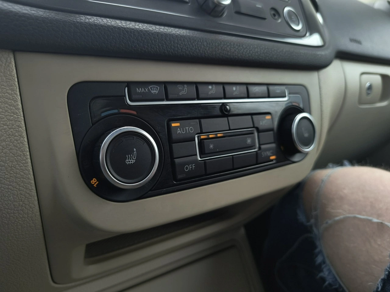 Volkswagen Tiguan - Zdjęcie 19