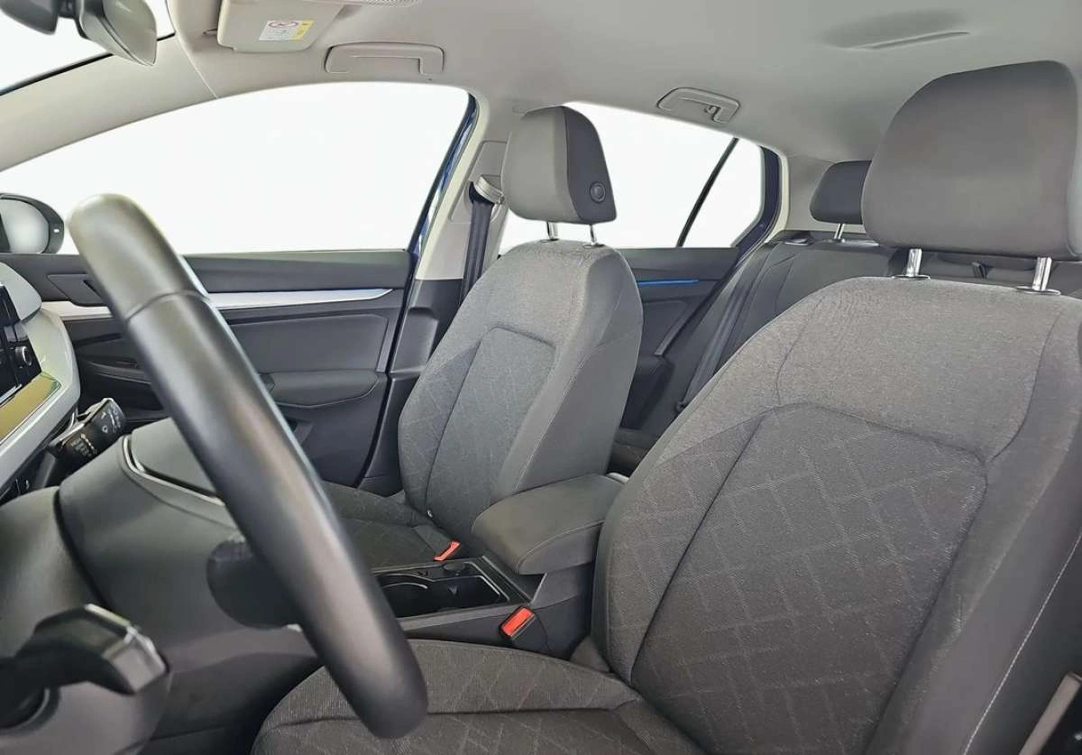 Volkswagen Golf - Zdjęcie 13