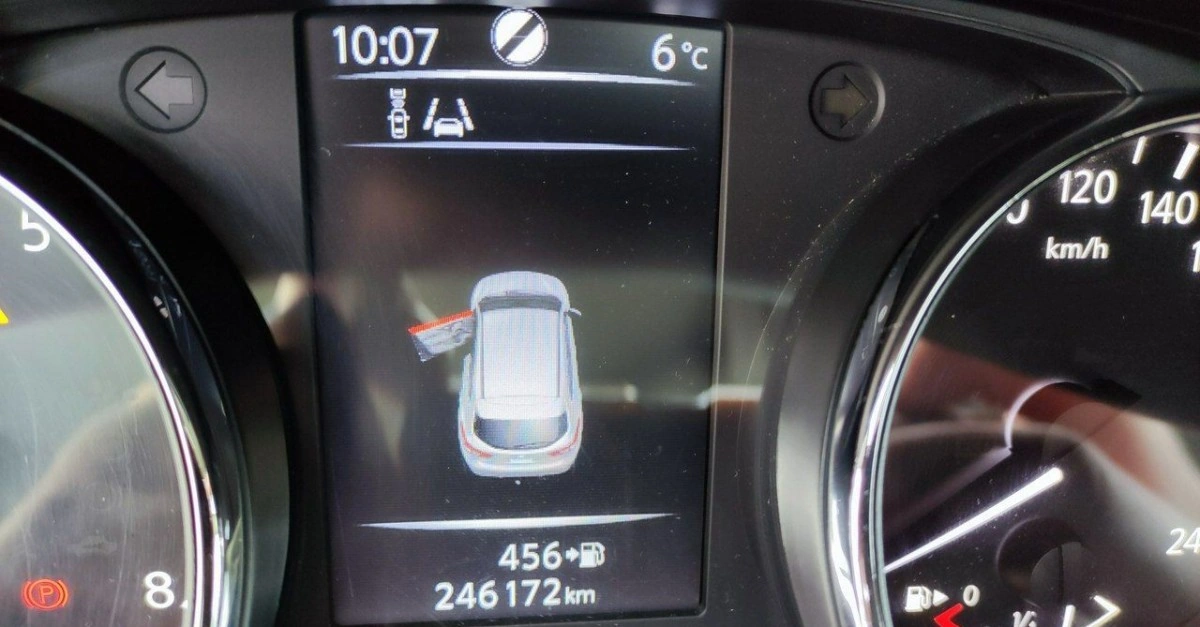 Nissan Qashqai - Zdjęcie 37