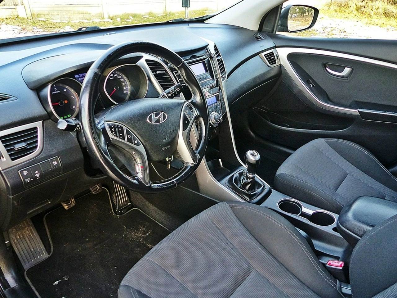 Hyundai i30 - Zdjęcie 17