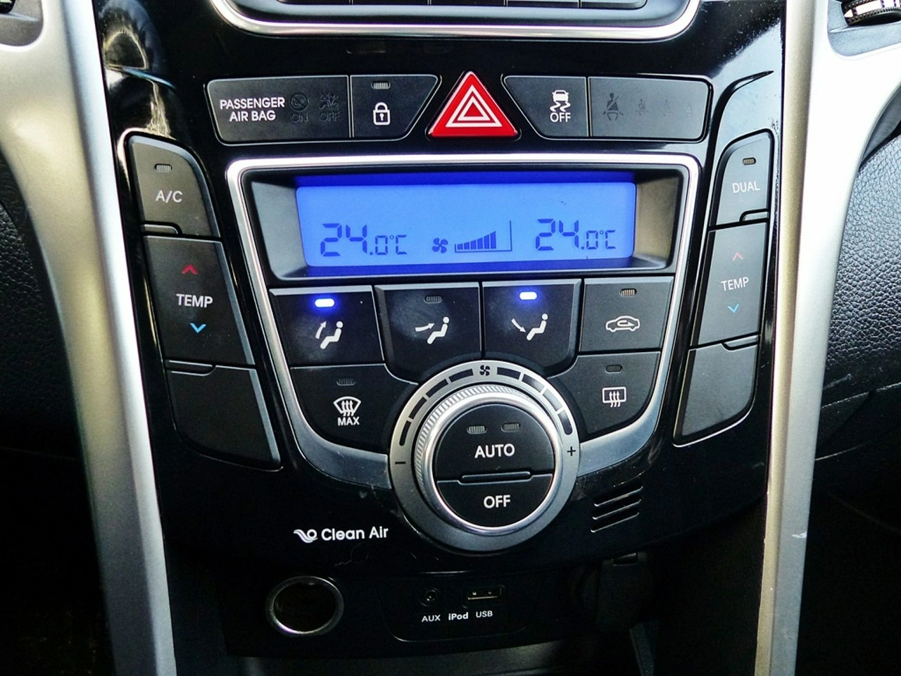 Hyundai i30 - Zdjęcie 32