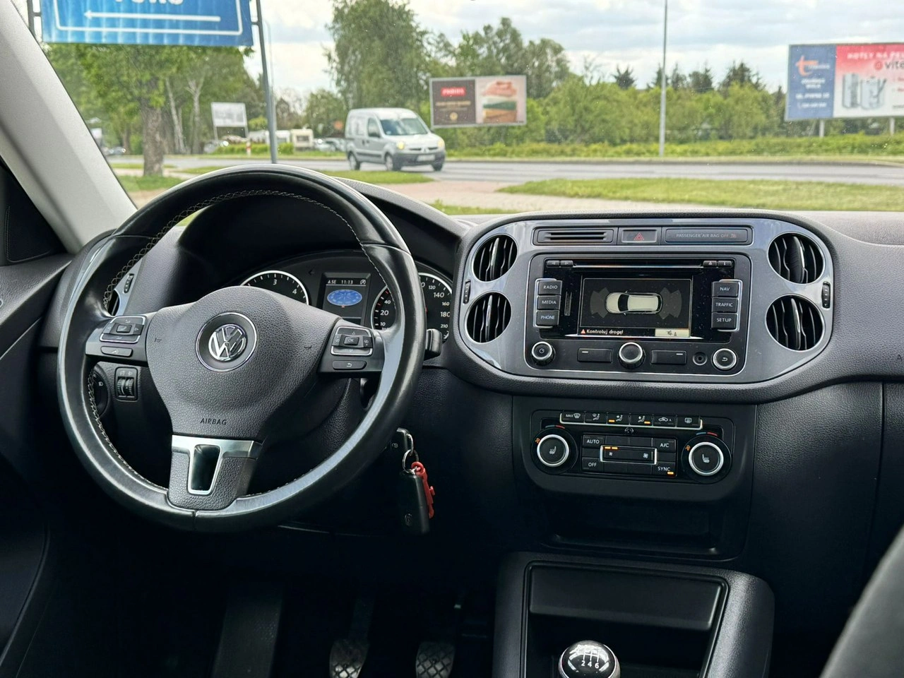 Volkswagen Tiguan - Zdjęcie 19