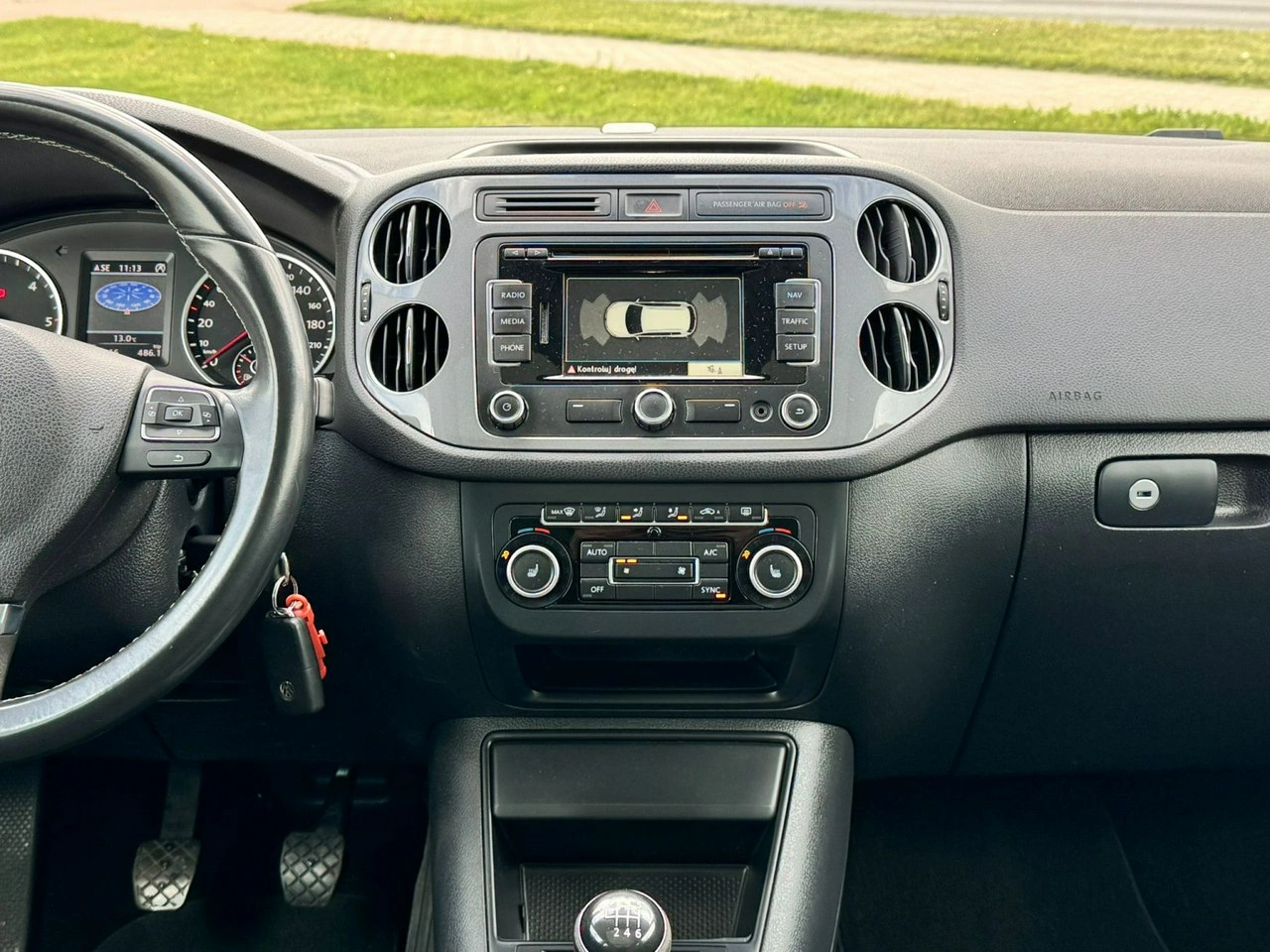 Volkswagen Tiguan - Zdjęcie 21