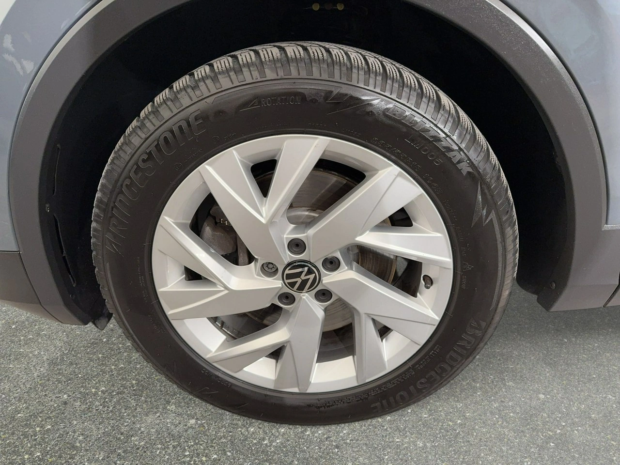 Volkswagen Tiguan - Zdjęcie 9