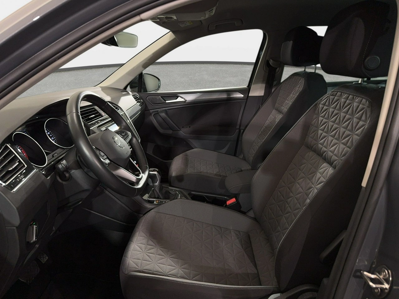 Volkswagen Tiguan - Zdjęcie 11