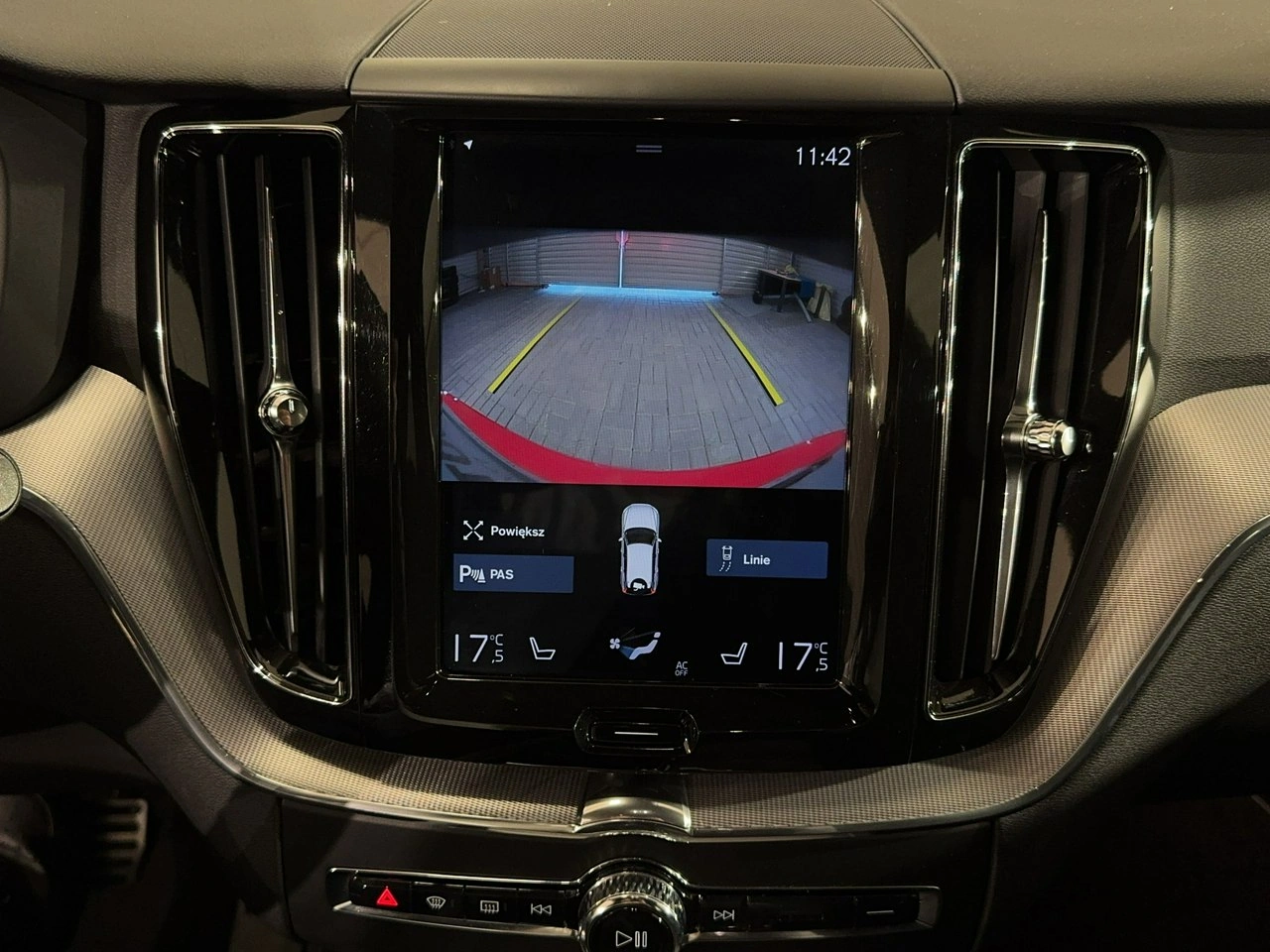 Volvo XC 60 - Zdjęcie 21