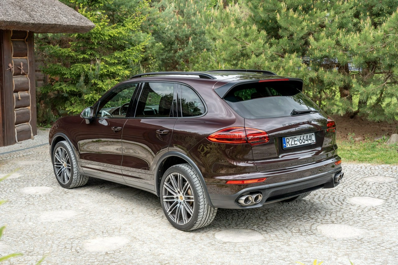 Porsche Cayenne S - Zdjęcie 10