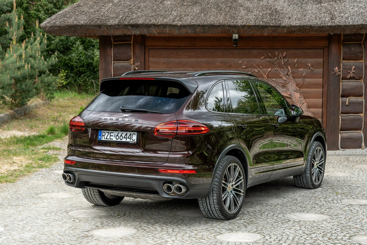 Porsche Cayenne S - Zdjęcie 12