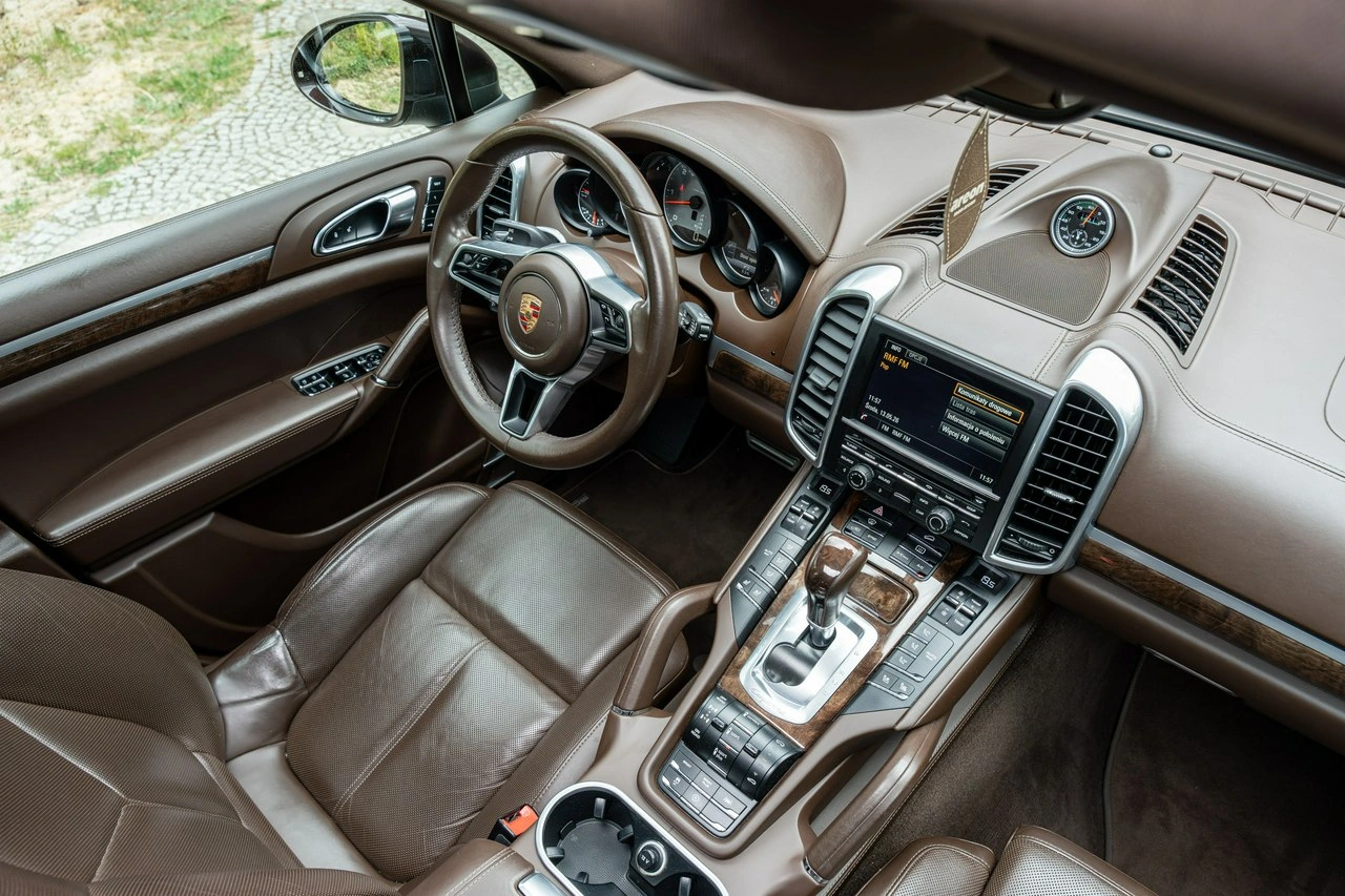 Porsche Cayenne S - Zdjęcie 35