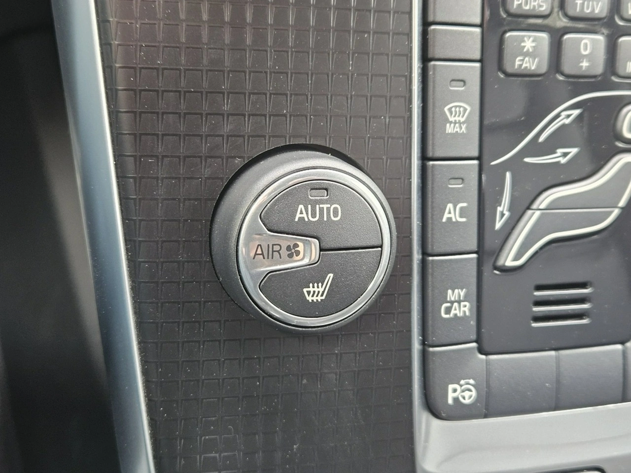 Volvo V40 - Zdjęcie 14