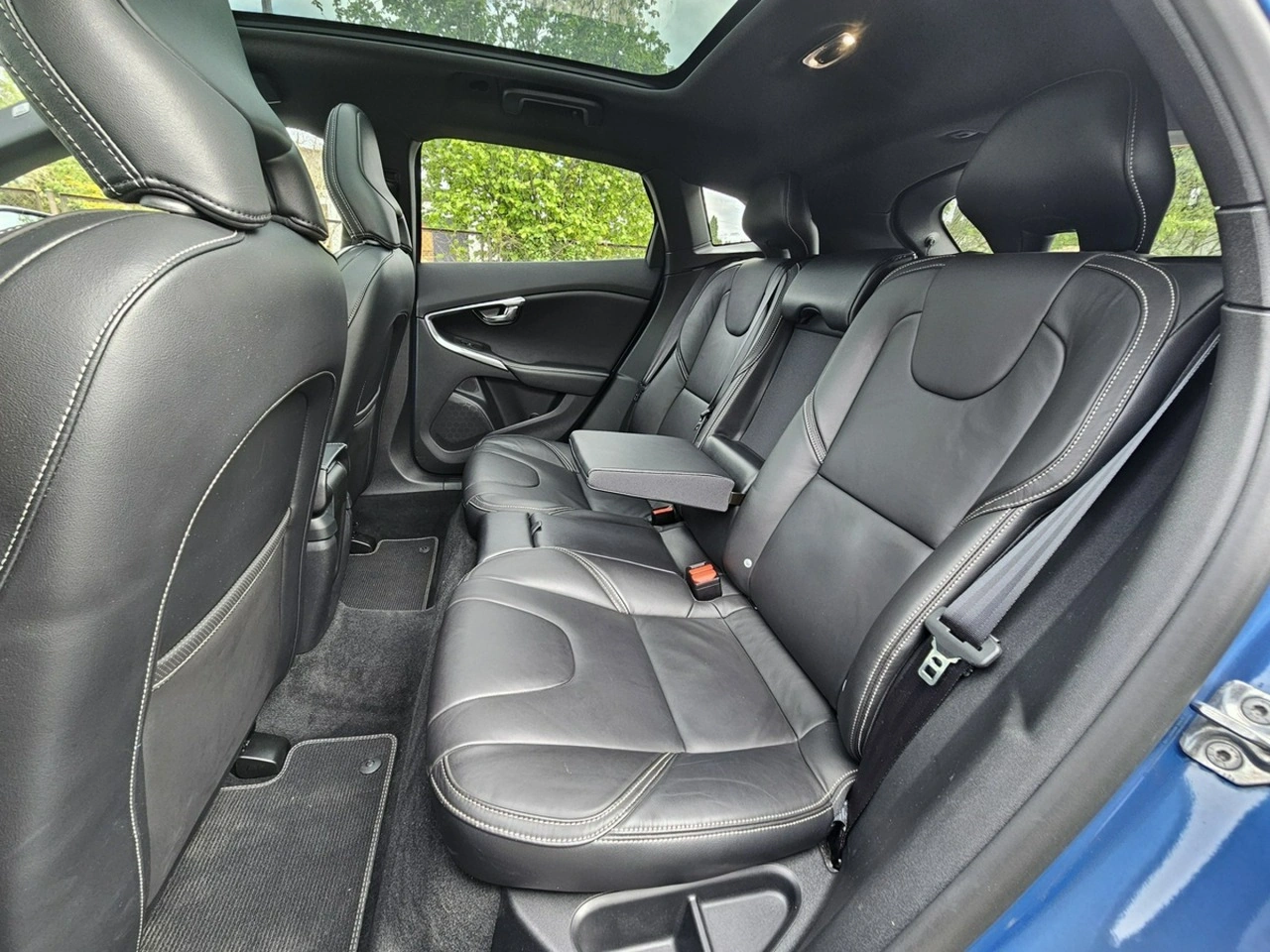 Volvo V40 - Zdjęcie 18