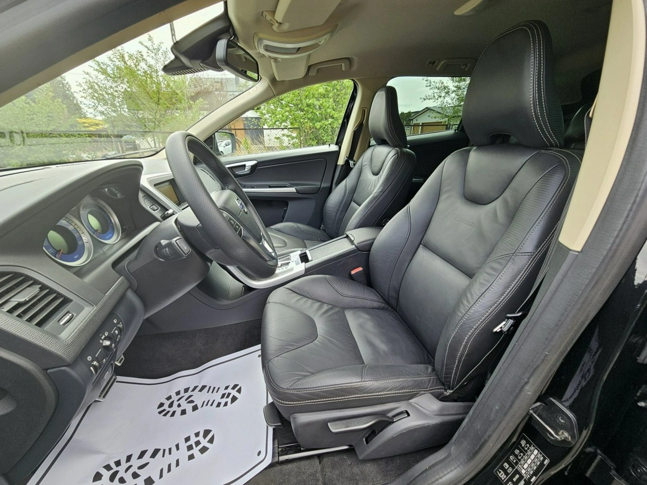 Volvo XC 60 - Zdjęcie 10